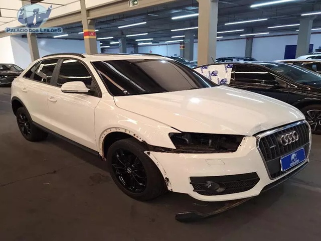 I/AUDI Q3 2.0TFSI 2014