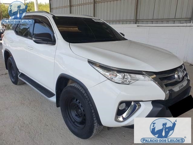 TOYOTA HILUX SW4 SR 2.7 16V VVT-I 2016